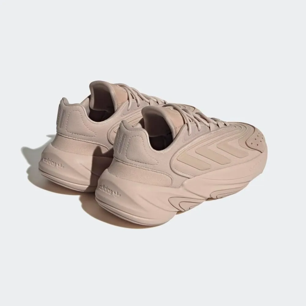 adidas Originals Women's Ozelia Sneaker