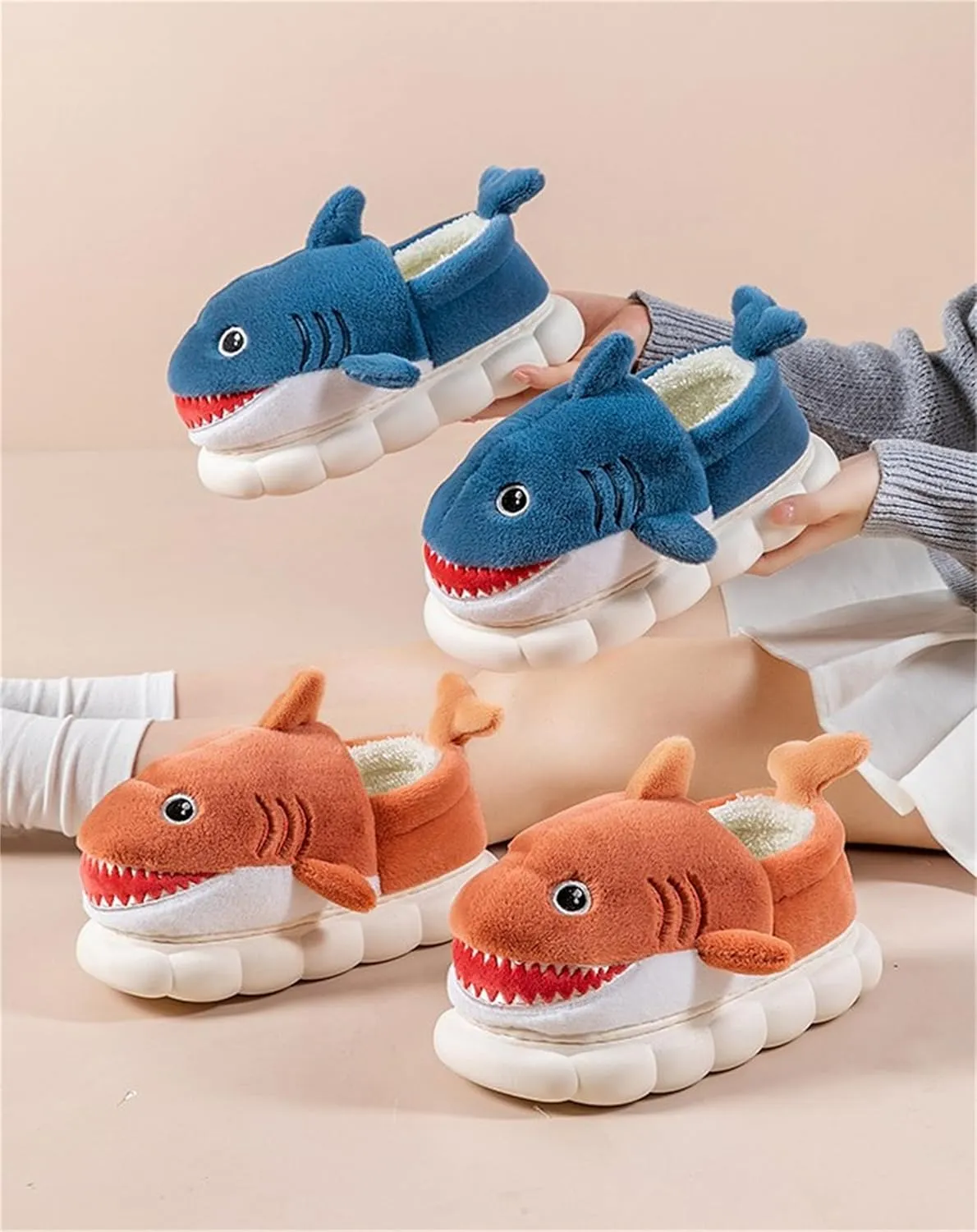Animal slippers for Women Men Cute Shark Slippers Cozy adult home fuzzy cotton slippers