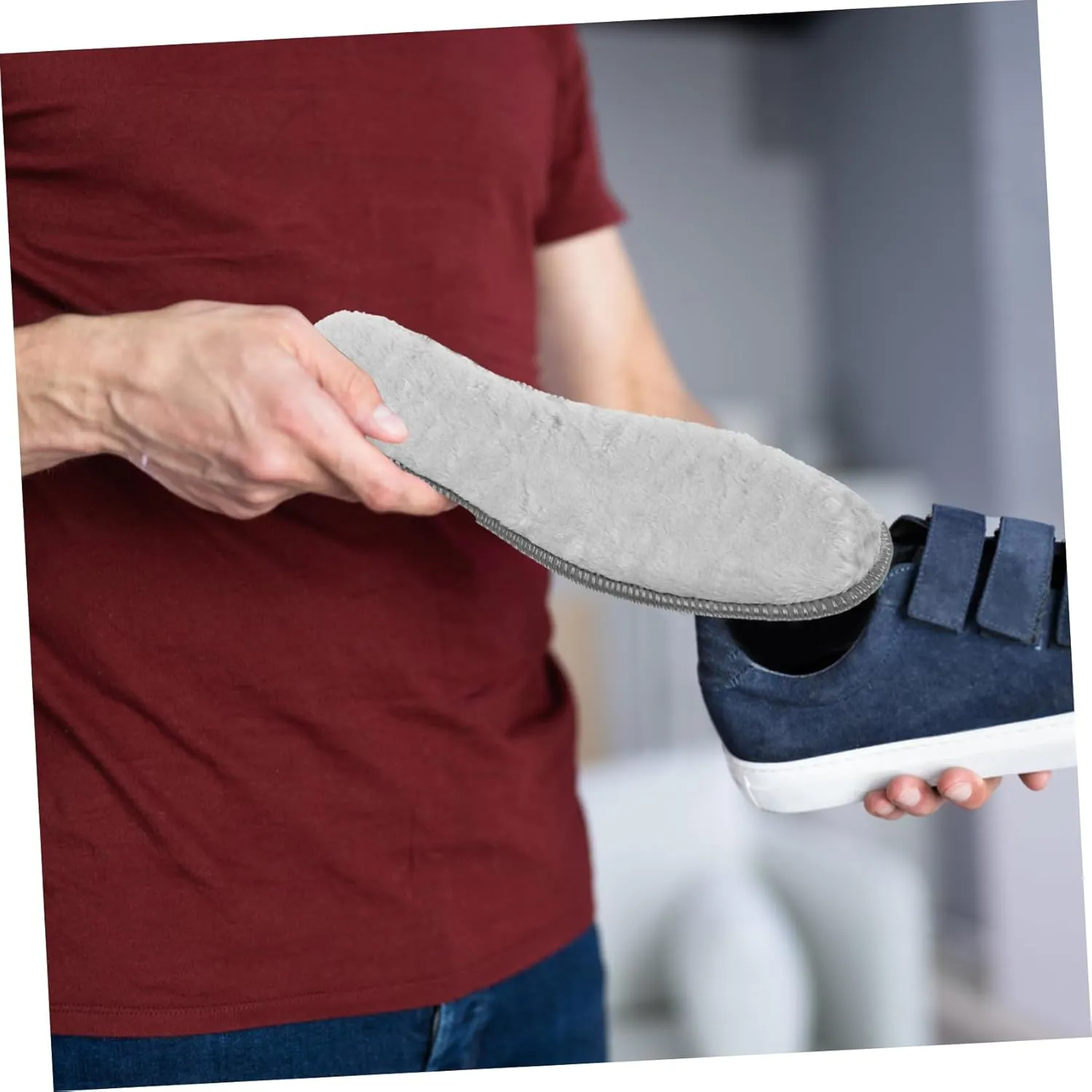 BESTYASH 4 Pairs Winter Fluffy Insoles for Women Thick Thermal Shoe Inserts for Comfort Warmth Ergonomic Design for Cold Weather
