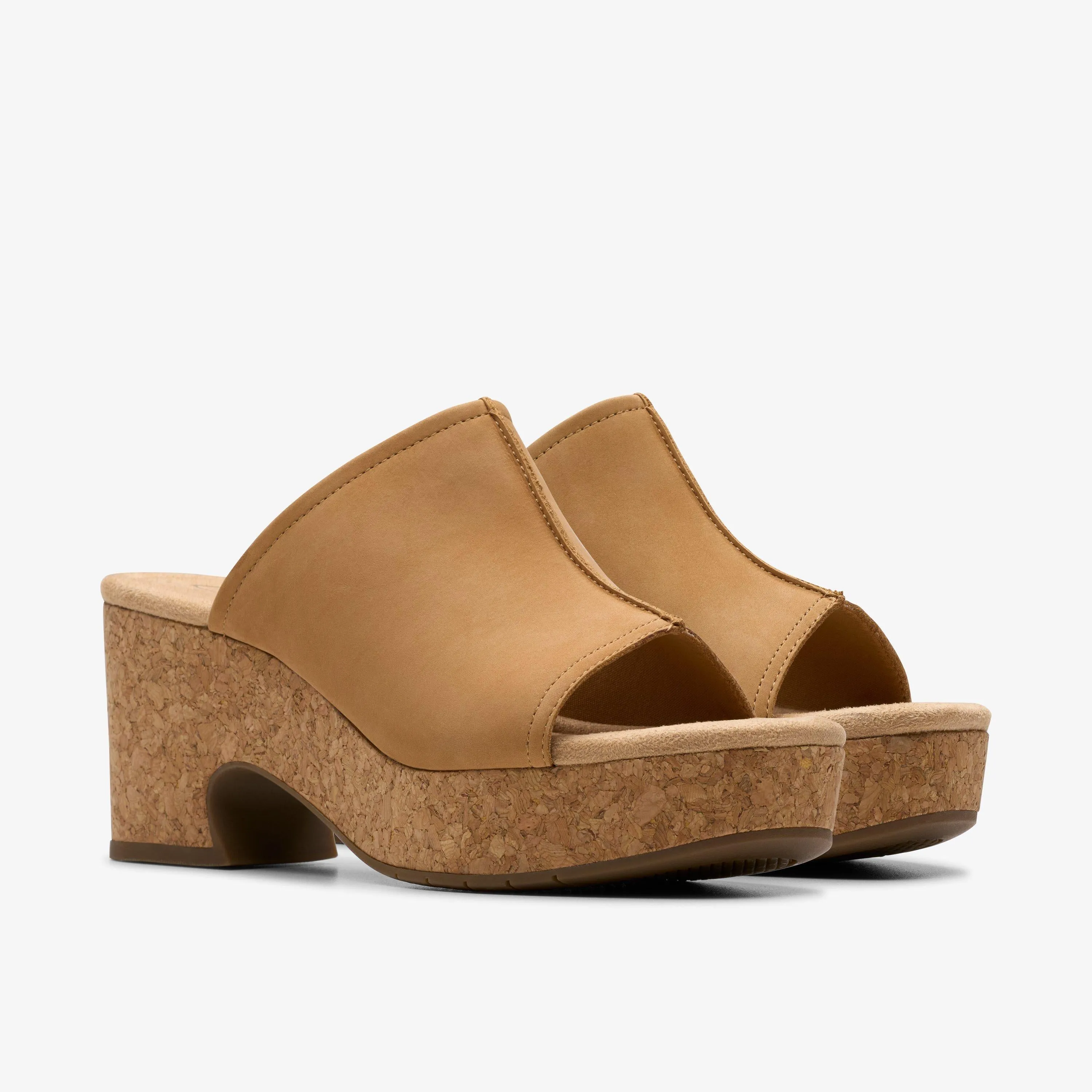 Clarks Women's Nerisa Vine Light Tan Nubuck 26181936