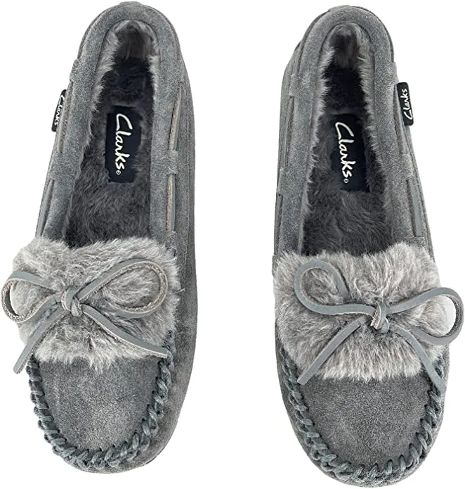 Clean-lined Grey Clarks Closed Cream Slippers Faux Indoor Holly Fur Outdoor Toe No-hassle returns Rounded