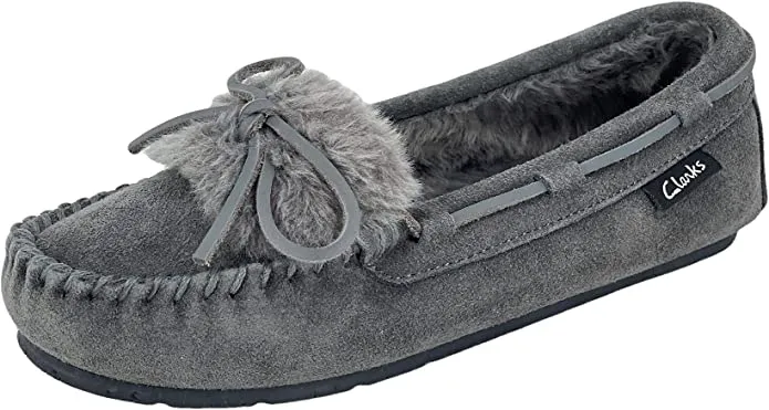 Clean-lined Grey Clarks Closed Cream Slippers Faux Indoor Holly Fur Outdoor Toe No-hassle returns Rounded