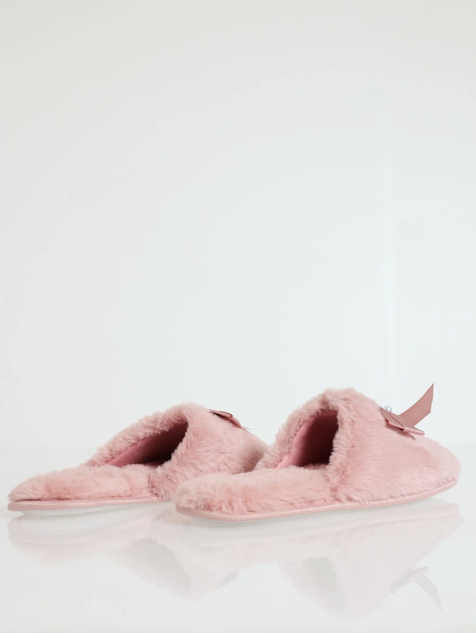 Closed Toe Fur Slipper - Blush