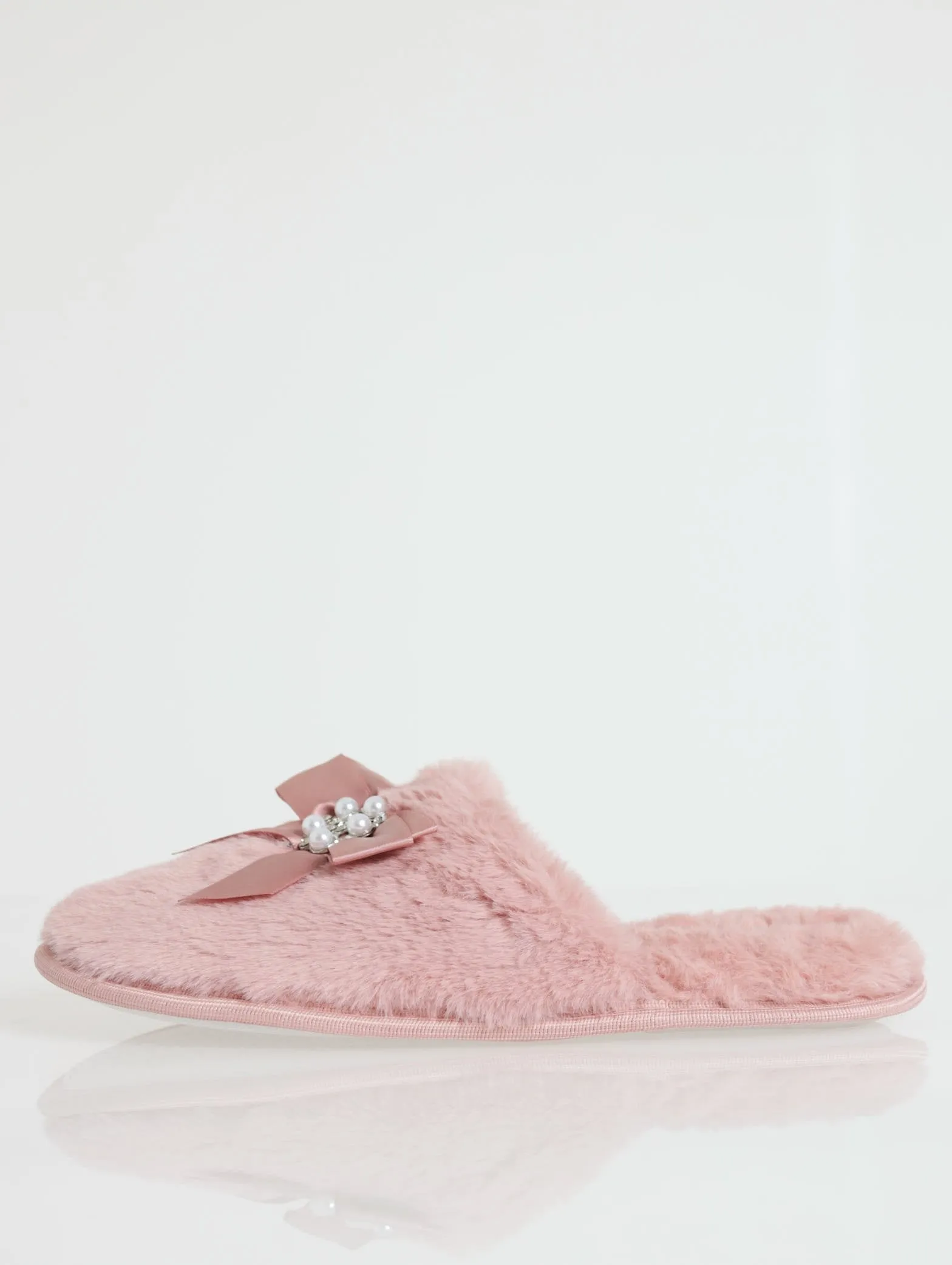 Closed Toe Fur Slipper - Blush