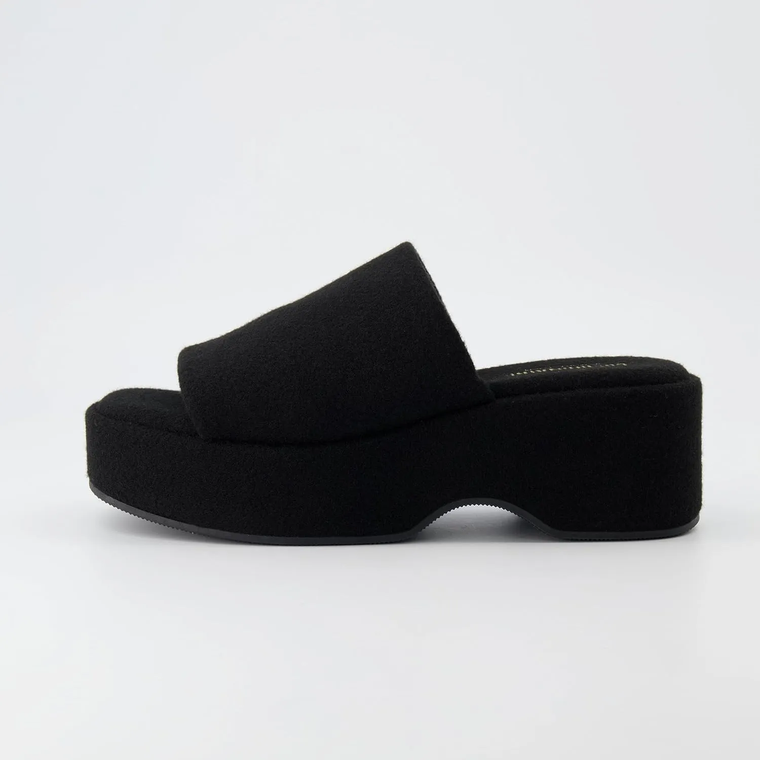 CUSHIONAIRE Women's Spin one band platform sandal with  Memory Foam