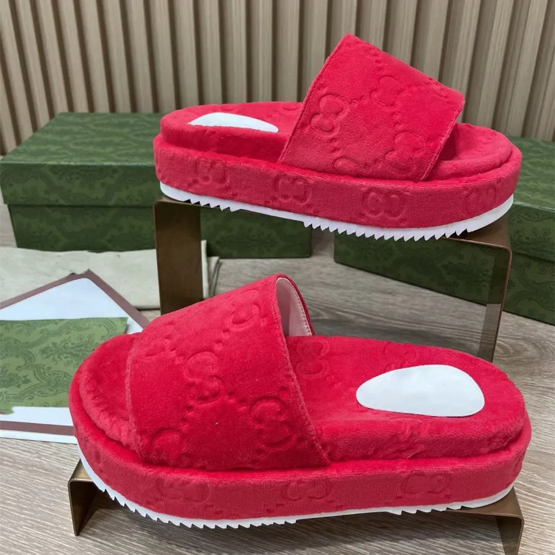Fashion Designer Brand Thick Bottom Cotton Candy Solid Color Outdoor Slippers