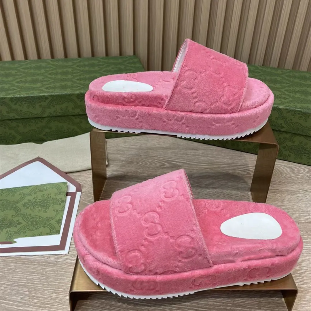 Fashion Designer Brand Thick Bottom Cotton Candy Solid Color Outdoor Slippers