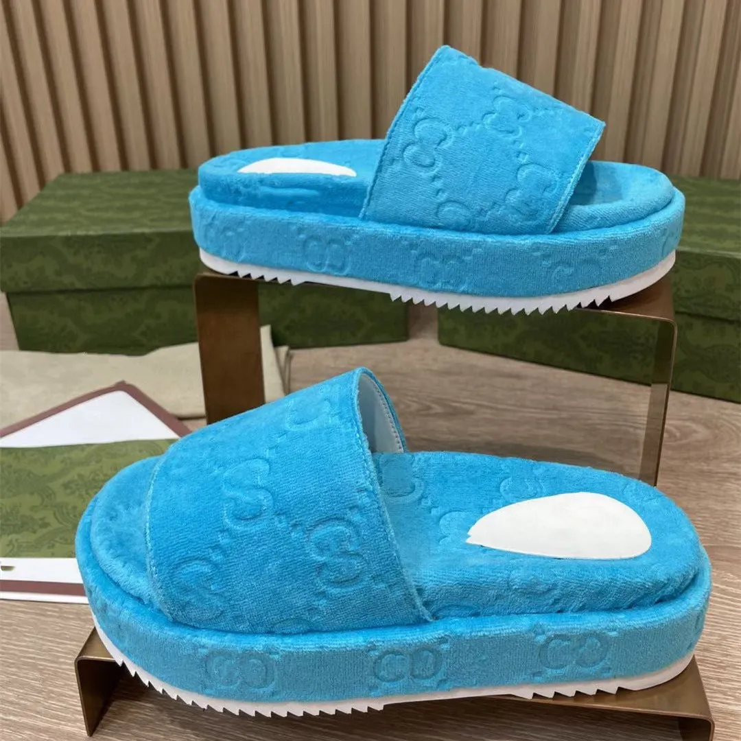 Fashion Designer Brand Thick Bottom Cotton Candy Solid Color Outdoor Slippers