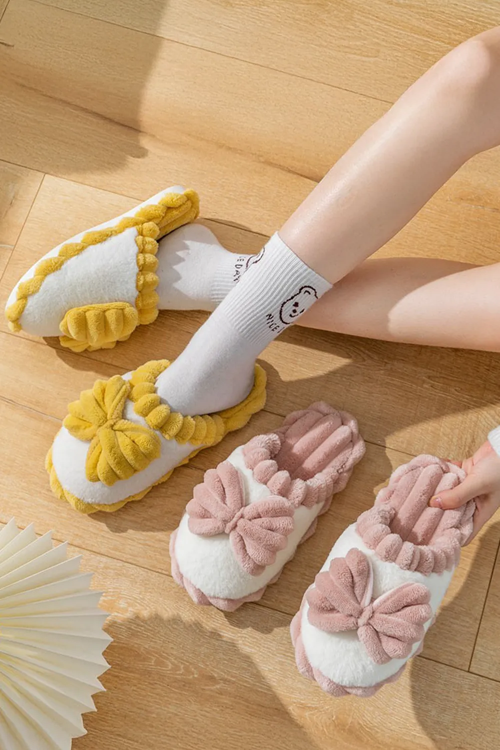 Fushia Bow Plush Slipper