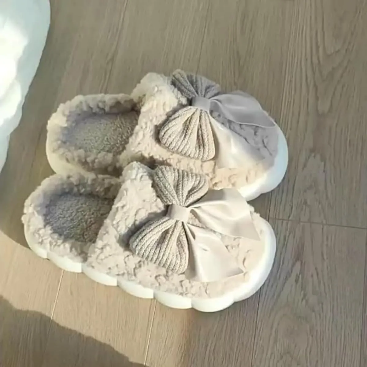 Fuzzy Bow Tie Slippers for Women Closed Back Fluffy House Shoes Winter Indoor Outdoor Slippers