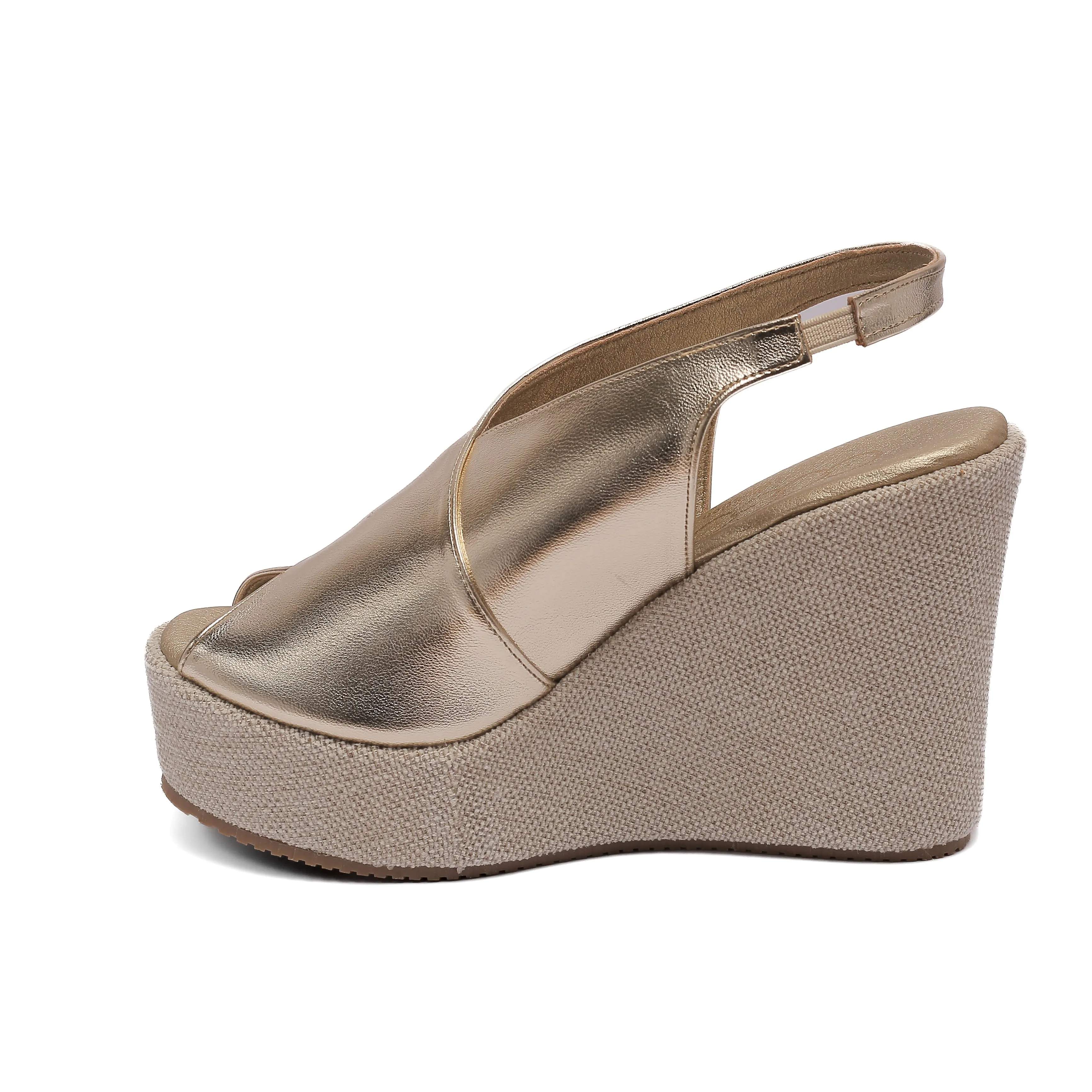 Gold Heeled sandal with crossed straps