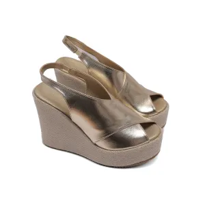 Gold Heeled sandal with crossed straps