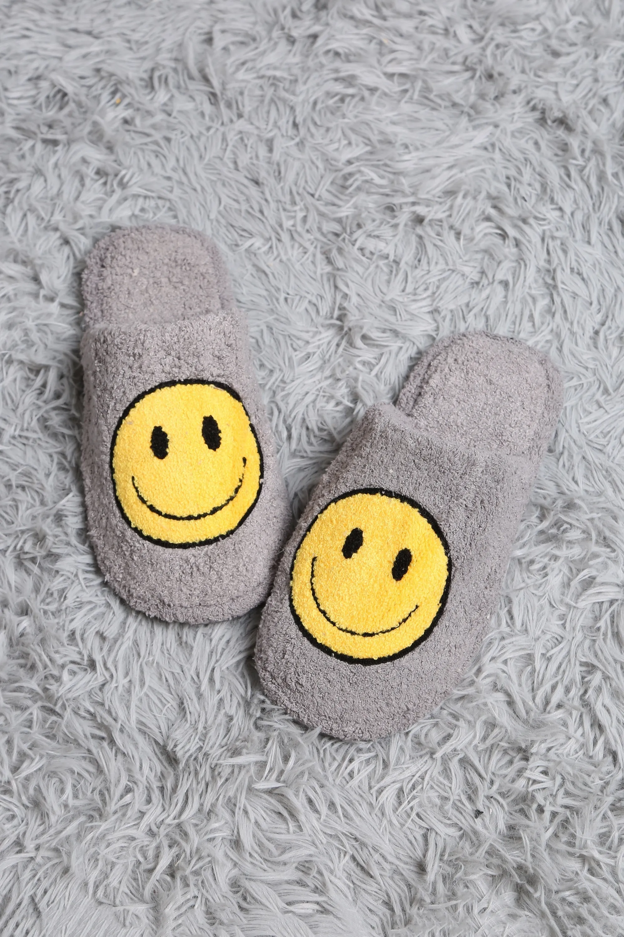 JCL2125 Super Lux Smiley Face Slippers