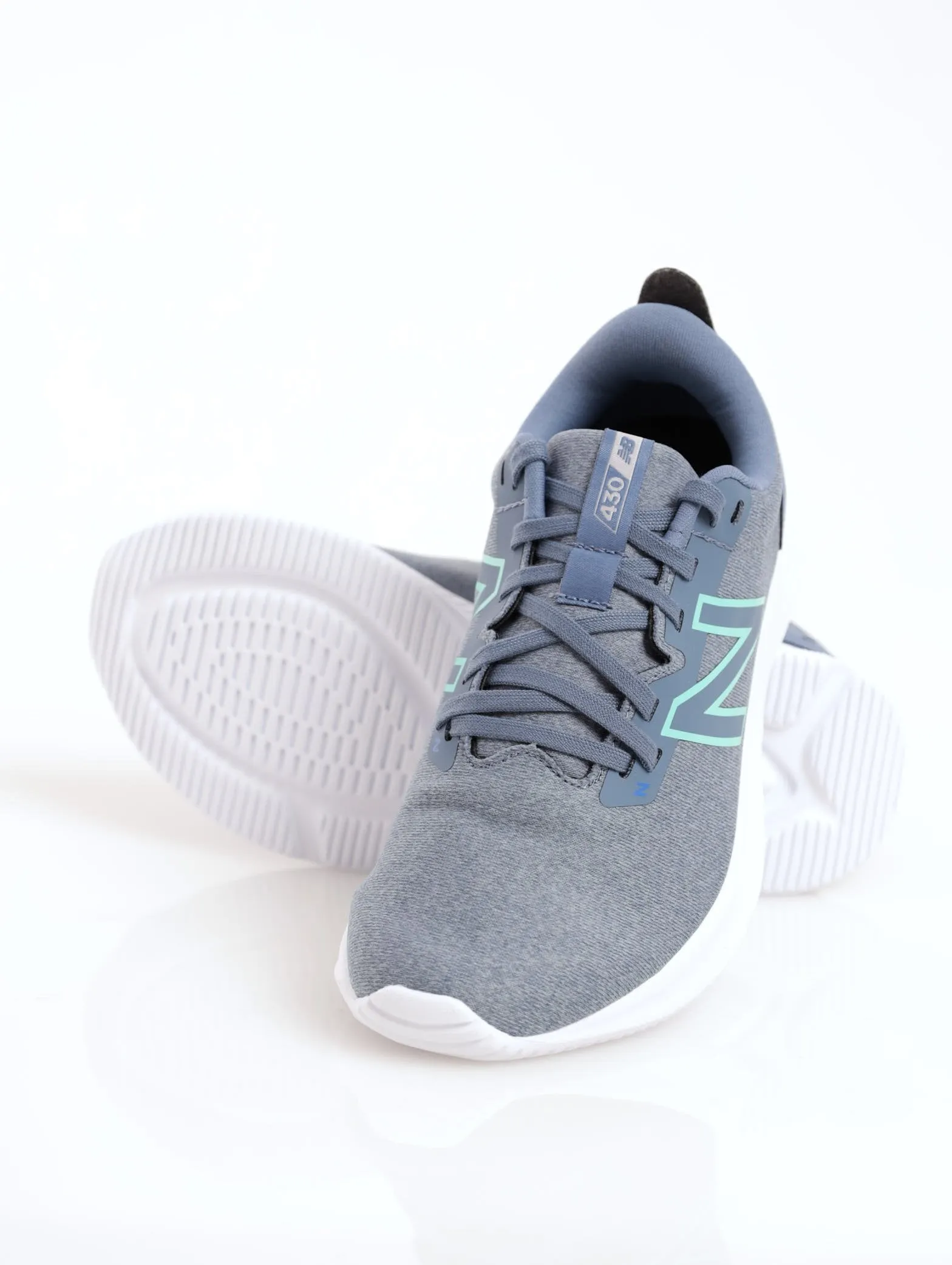 Ladies 430 V2 Sneaker - Charcoal