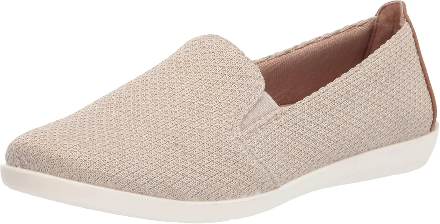 LifeStride Womens Next Level Slip-On Sneaker Cream 5.5 M