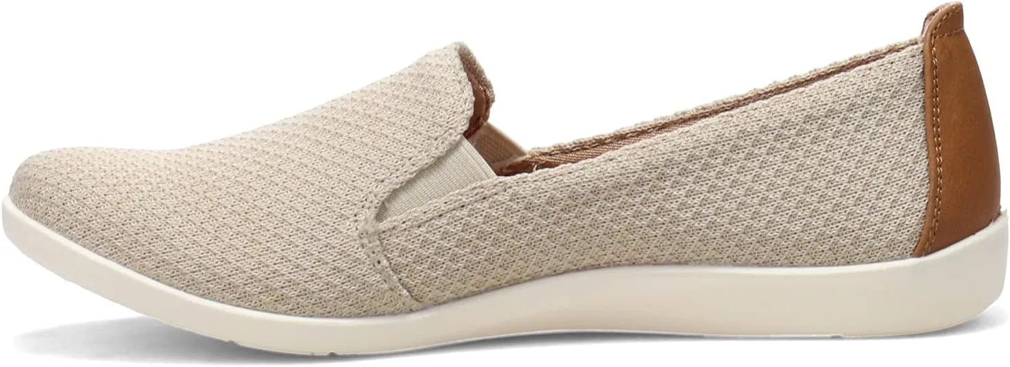 LifeStride Womens Next Level Slip-On Sneaker Cream 5.5 M