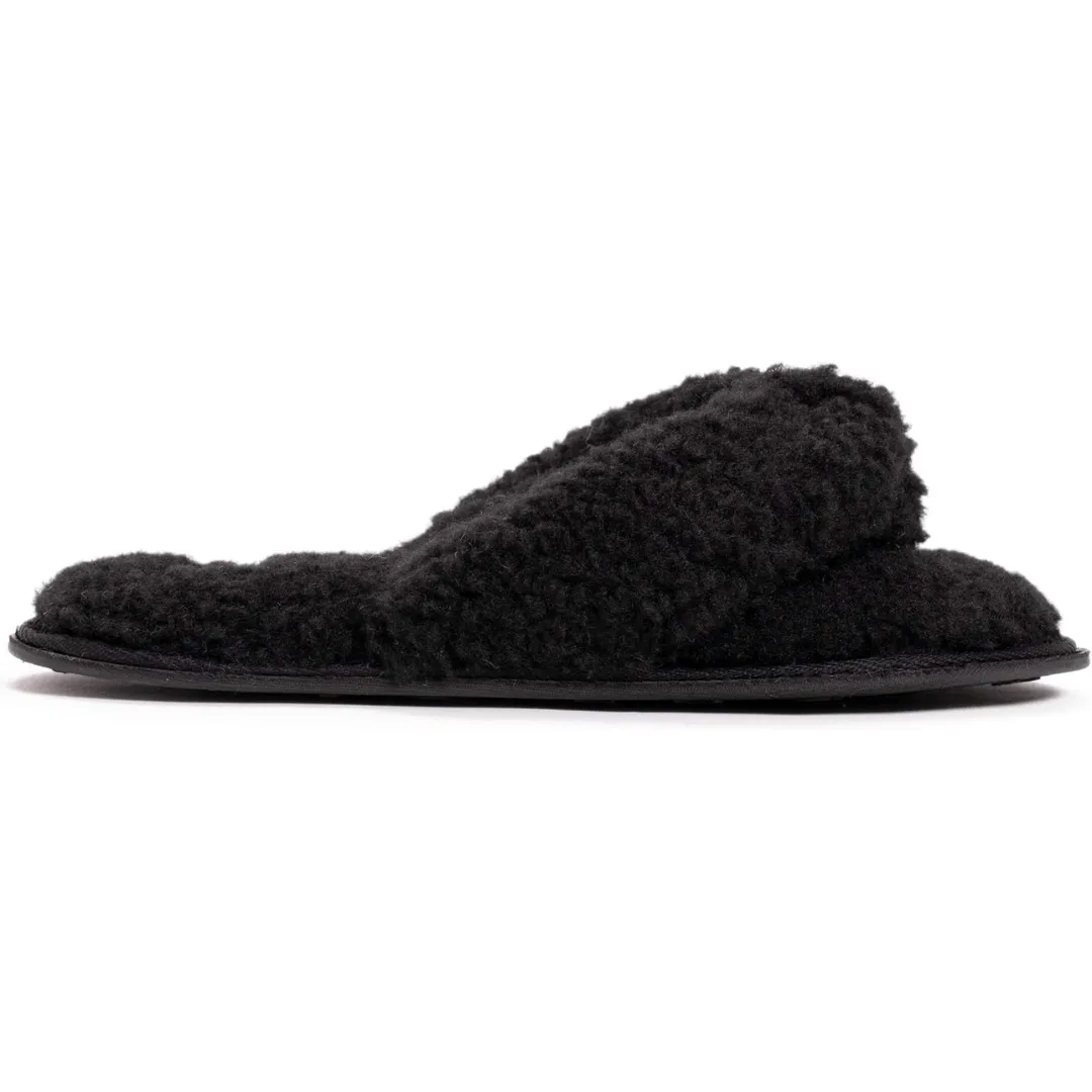 Muk Luks Women's Taryn Thong Slipper