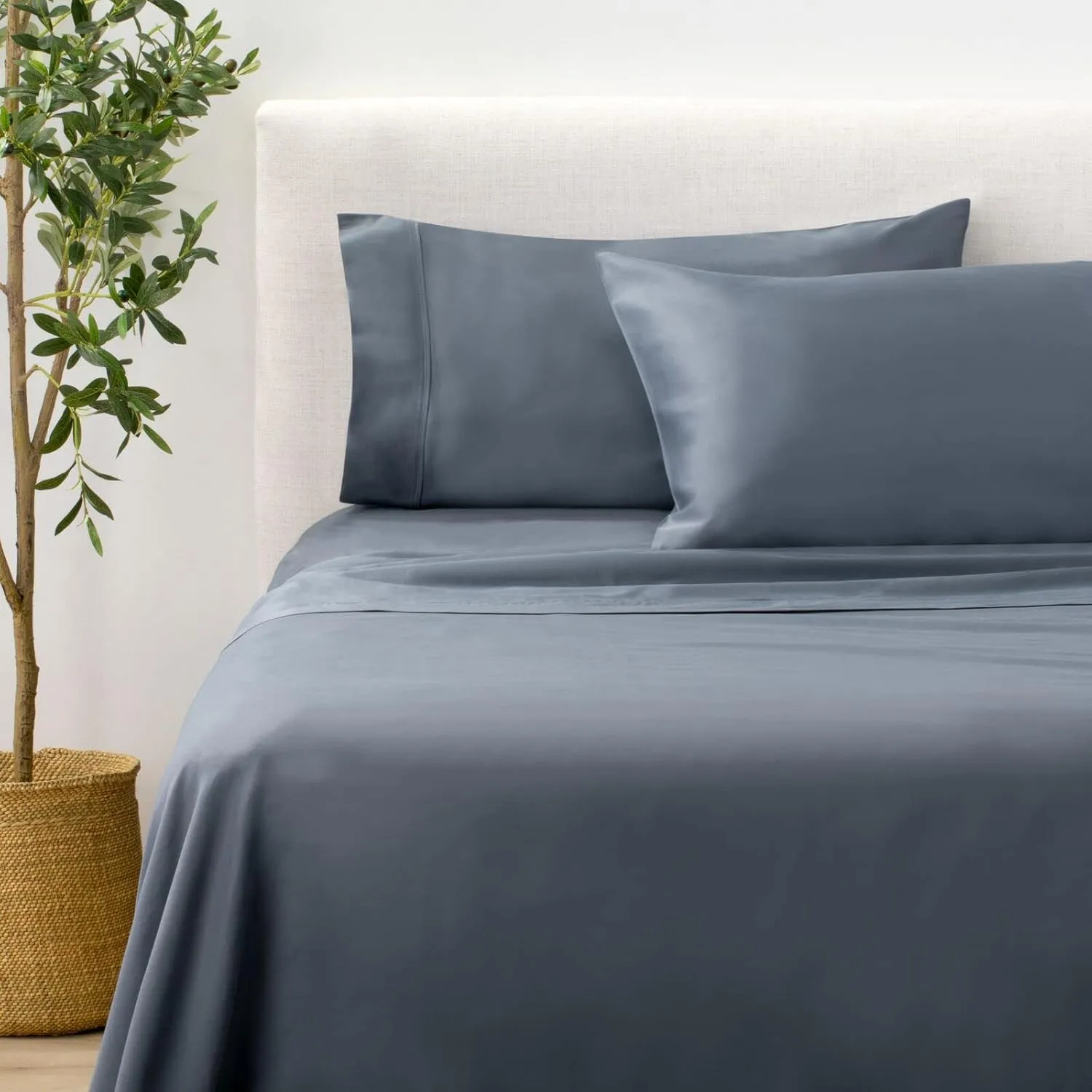 Nate Home by Nate Berkus 300TC Cotton Bedding 3-Piece Deep Pocket Sheet Set | Soft, Smooth Sateen Weave from mDesign - Twin XL Size, 1 Flat Sheet/1 Fitted Sheet/1 Pillowcase, Whale (Navy Blue)