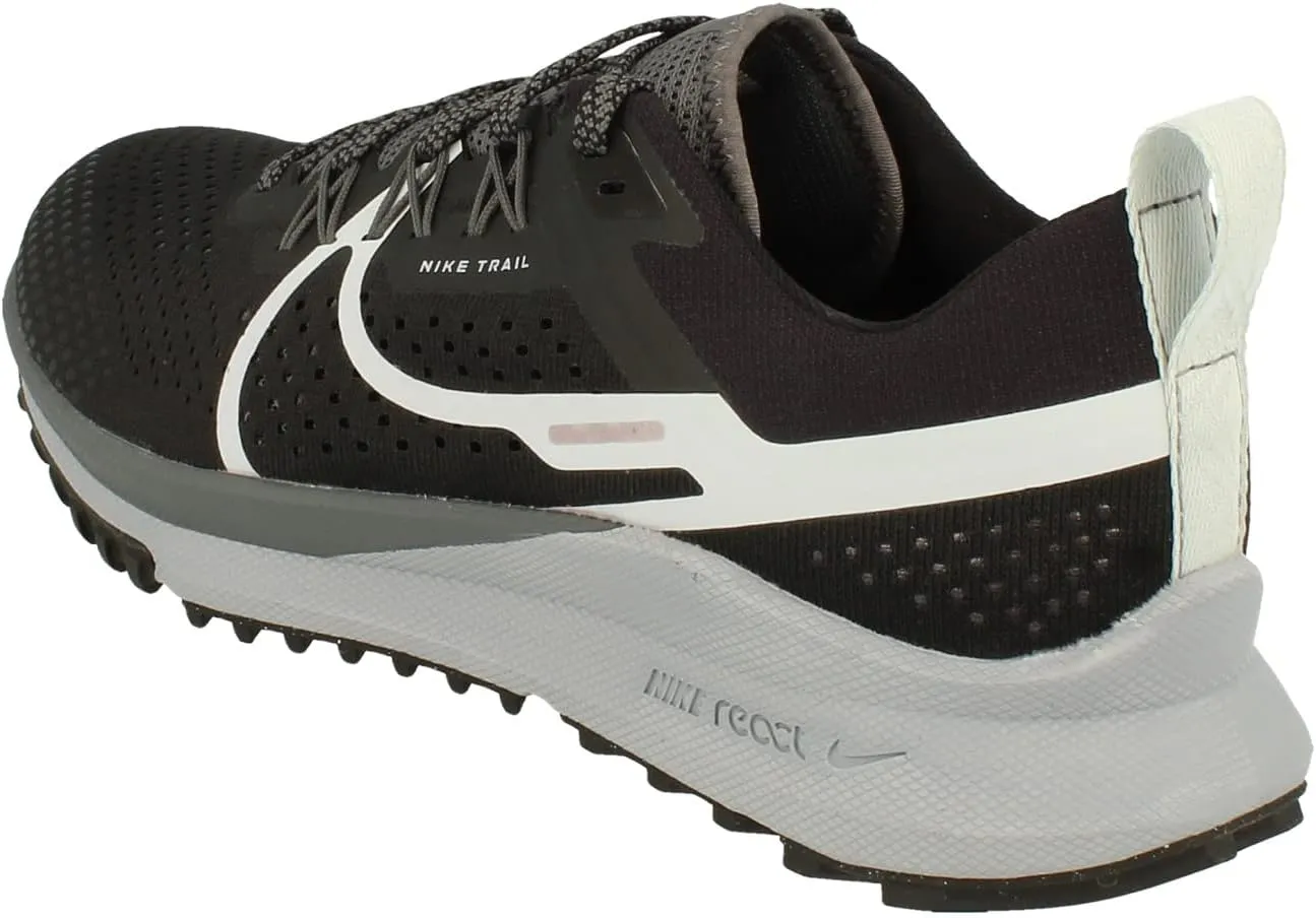 Nike Men's React Pegasus Trail 4 Sneaker, 39