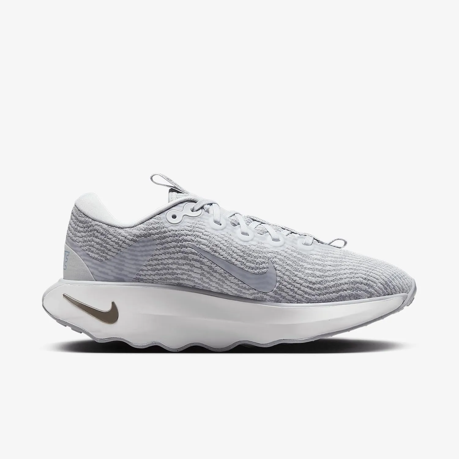 Nike Women's Motiva Sneaker