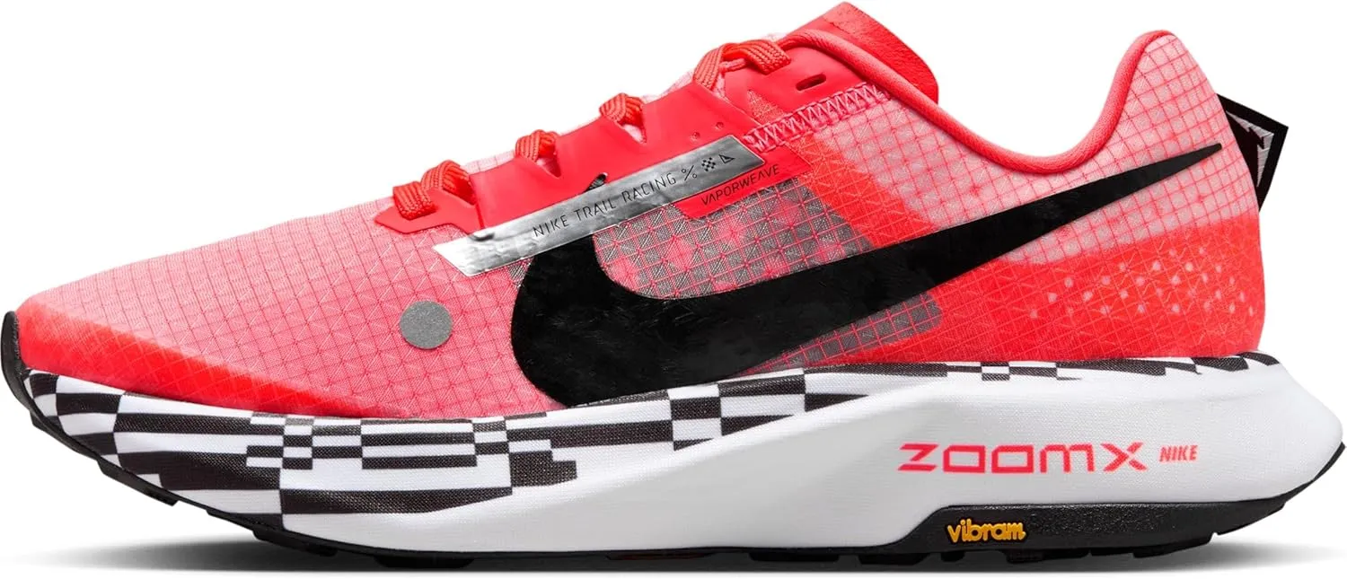 NIKE Women's Sneaker