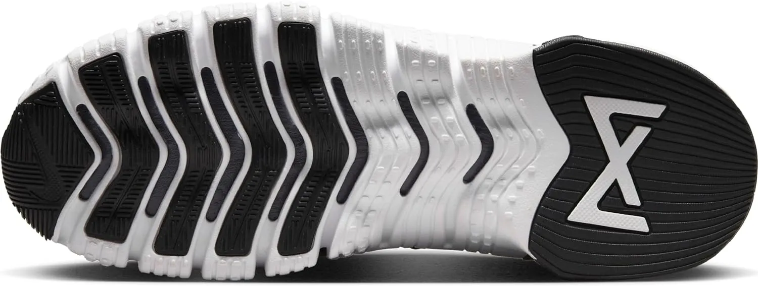 Nike Women's W Free Metcon 5 Sneaker, 0