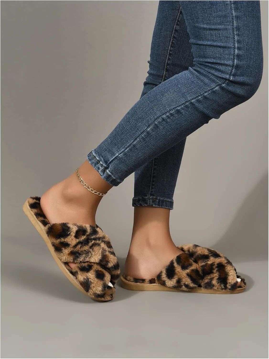 OYOANGLE Women's Leopard Criss Cross Band Fuzzy Slippers Open Toe Flat Slip On Plush Slides