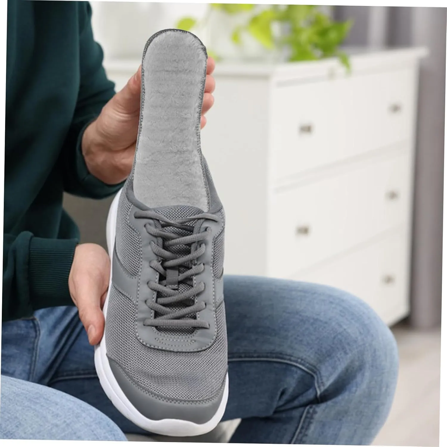 SAFIGLE 4 Pairs Plush Insoles for Cold Weather Footwear Thickened Shoe Inserts with Nonslip Base Ergonomic Boots Liner