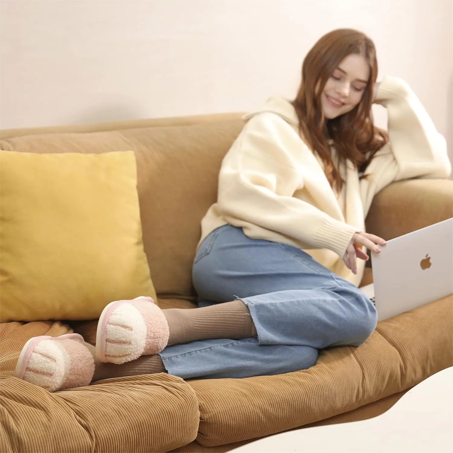 SINNO Cute Animal Slippers for Women Indoor Outdoor Memory Foam House Slipper Soft Warm Cozy Fuzzy Bedroom Non-Slip Shoes Christmas Gift ladies