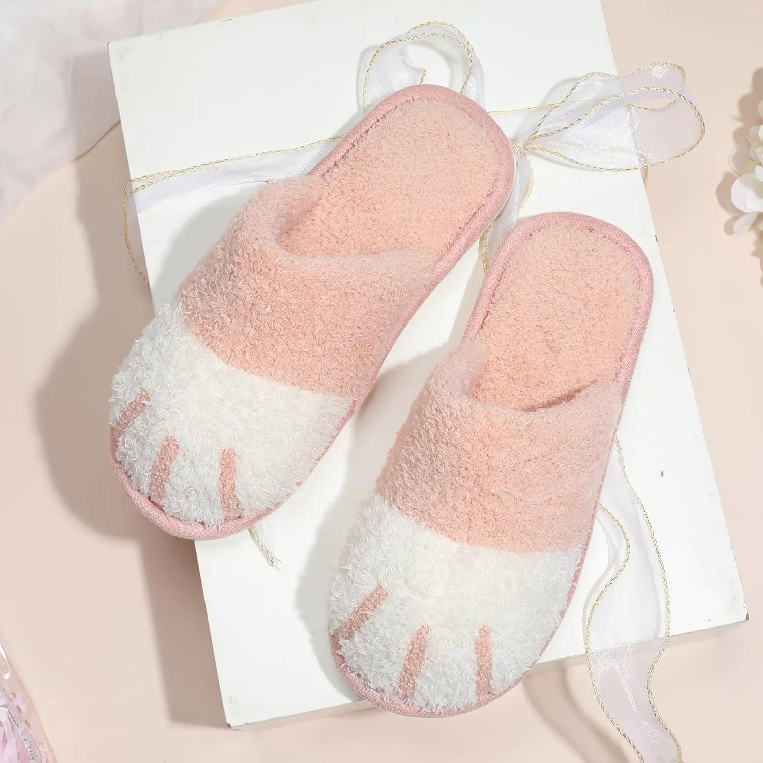 SINNO Cute Animal Slippers for Women Indoor Outdoor Memory Foam House Slipper Soft Warm Cozy Fuzzy Bedroom Non-Slip Shoes Christmas Gift ladies