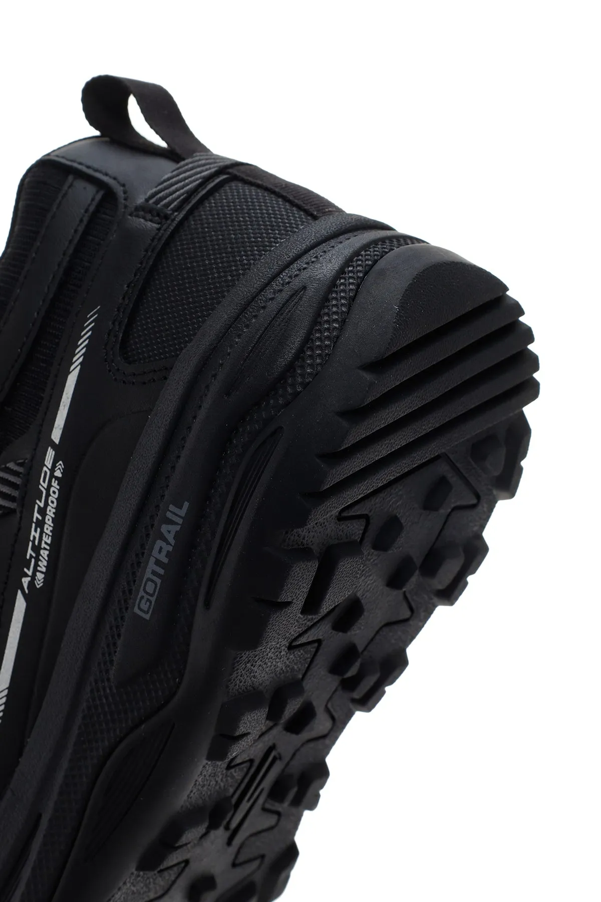 Skechers Erkek Siyah Go Run Trail Altitude-Water Kalın Tabanlı Sneaker