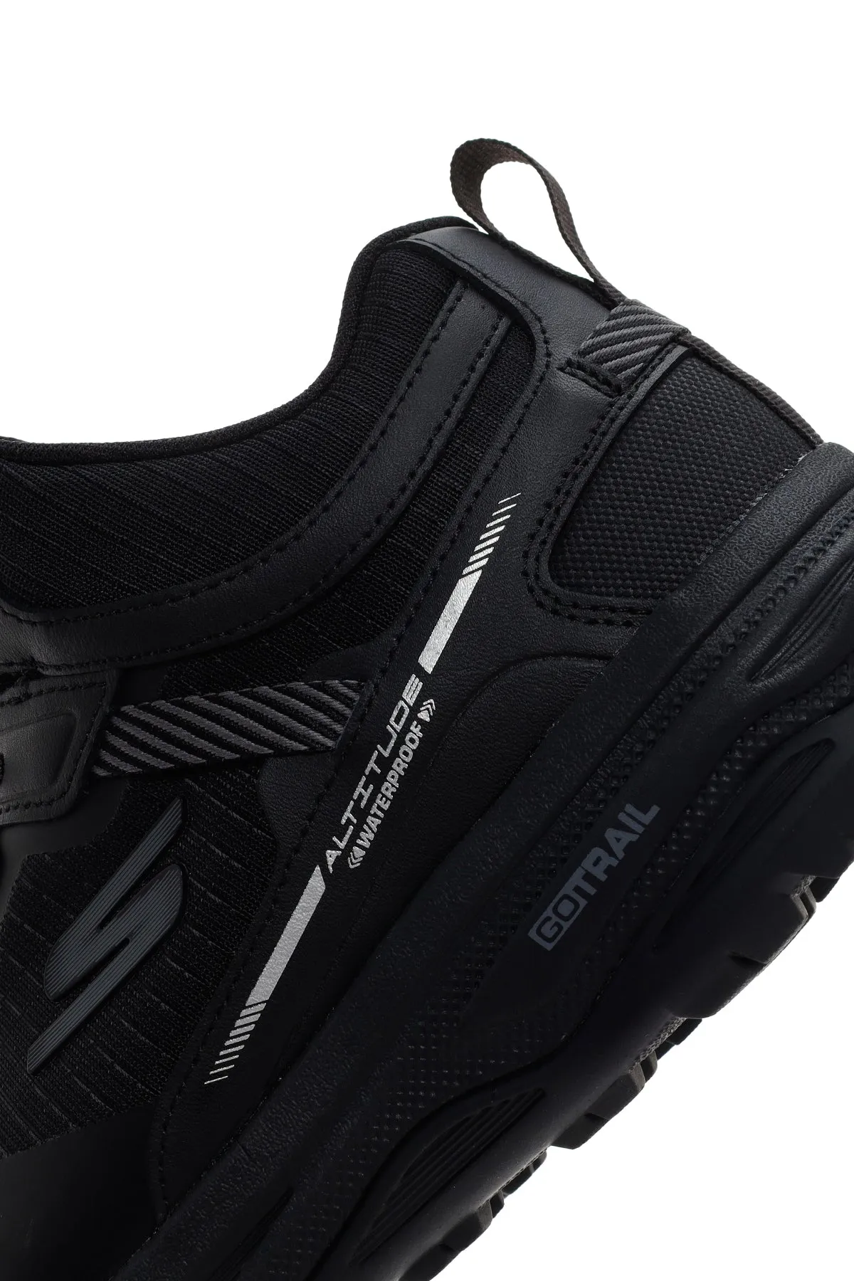Skechers Erkek Siyah Go Run Trail Altitude-Water Kalın Tabanlı Sneaker