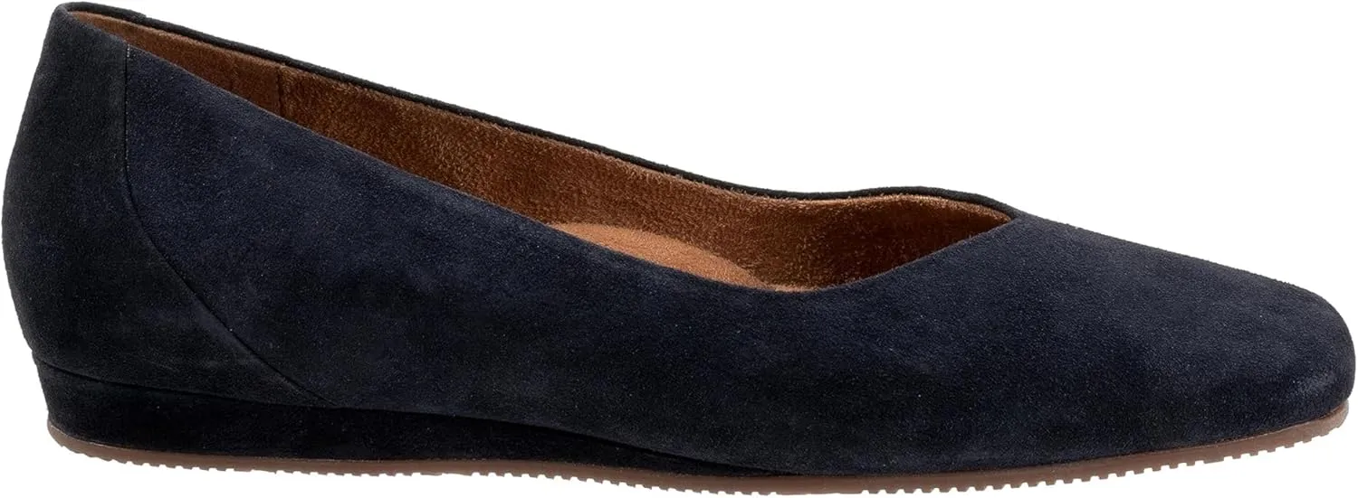 SoftWalk Women's Vellore Ballet Flat
