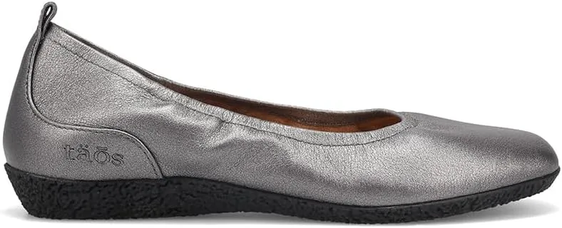 Taos Footwear Women's Chit Chat Flat