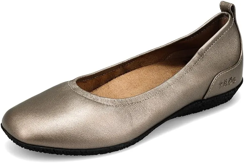 Taos Footwear Women's Chit Chat Flat