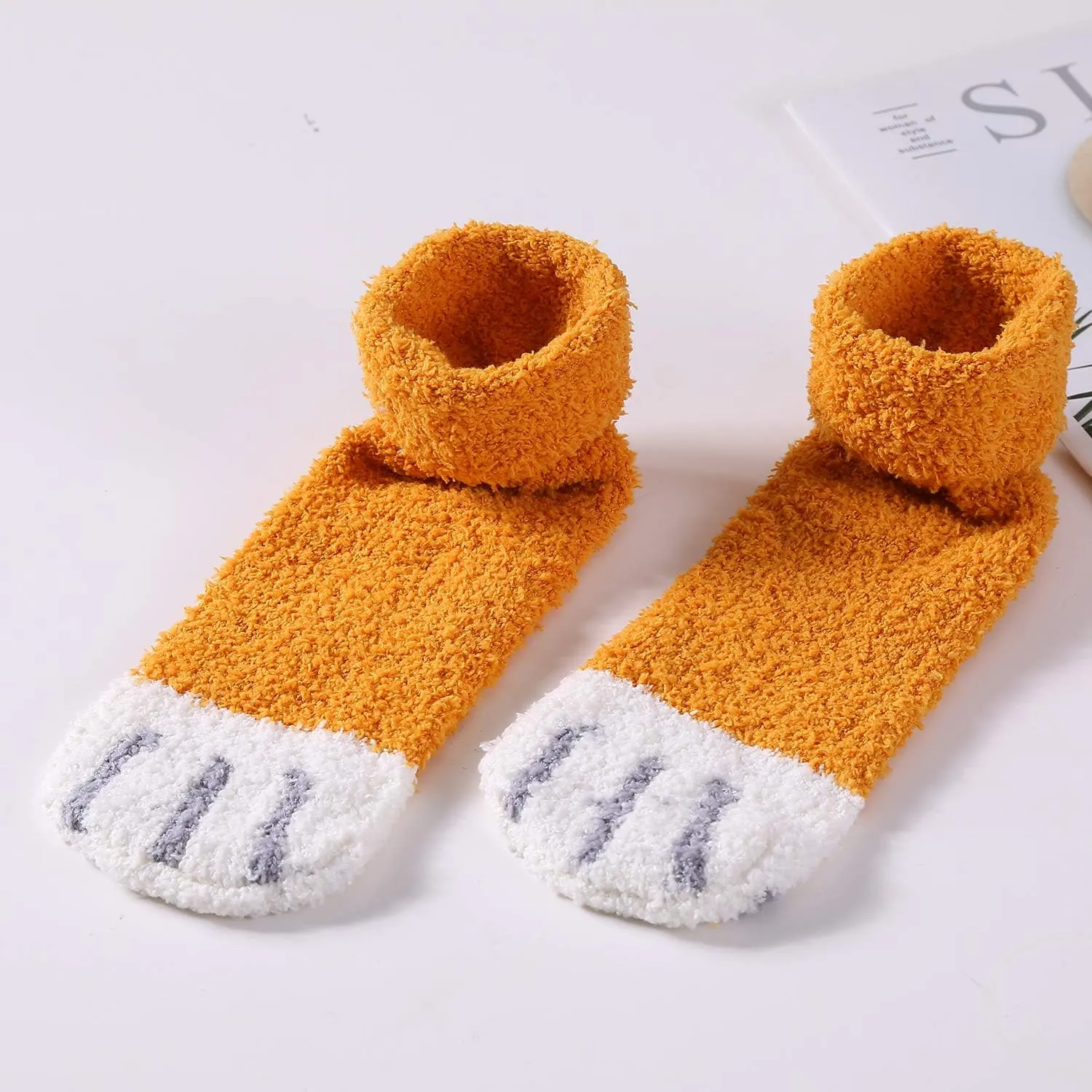 Tosewever 6 Pairs Cute Cat Paw Socks Women Winter Fuzzy Cozy Plush Slipper Socks