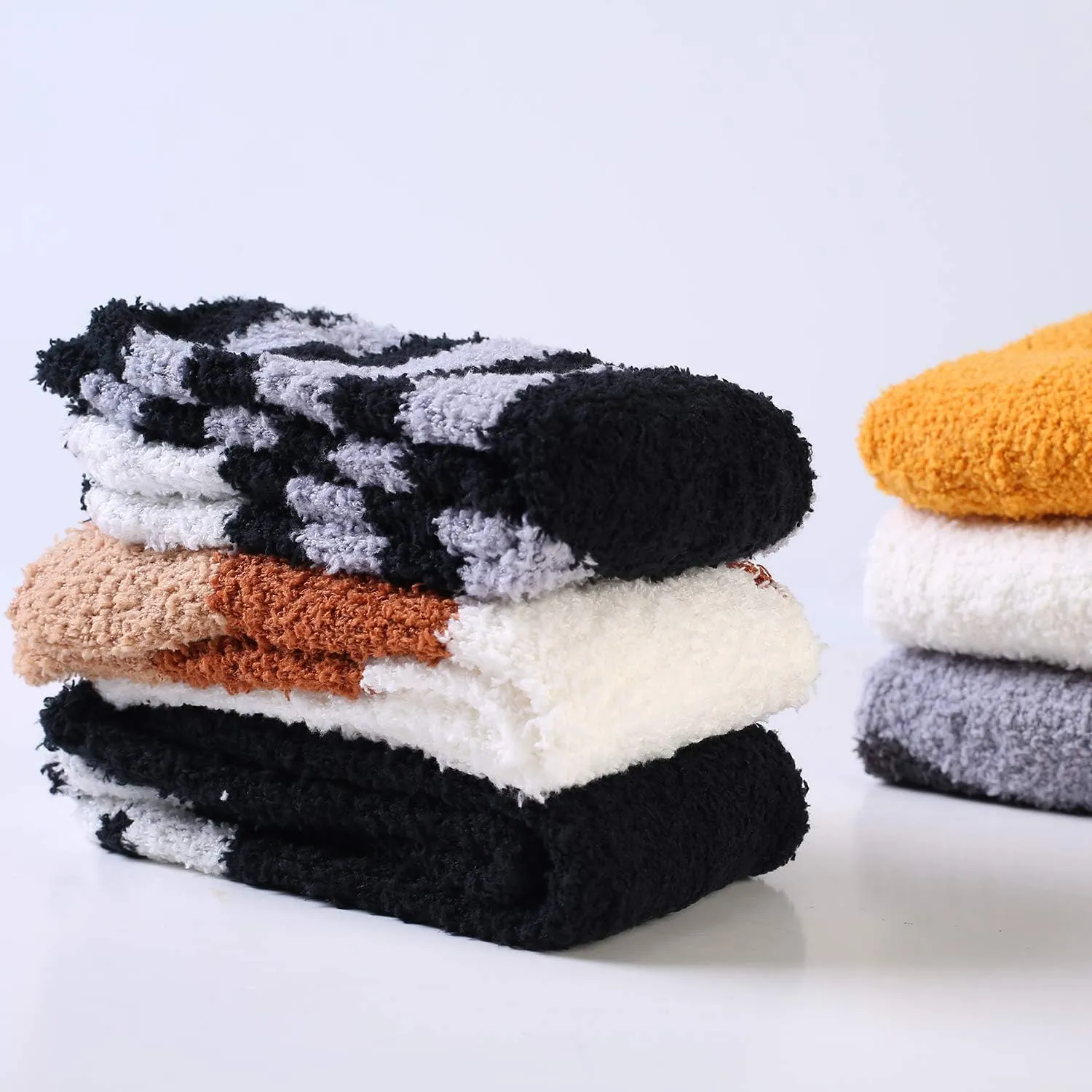 Tosewever 6 Pairs Cute Cat Paw Socks Women Winter Fuzzy Cozy Plush Slipper Socks