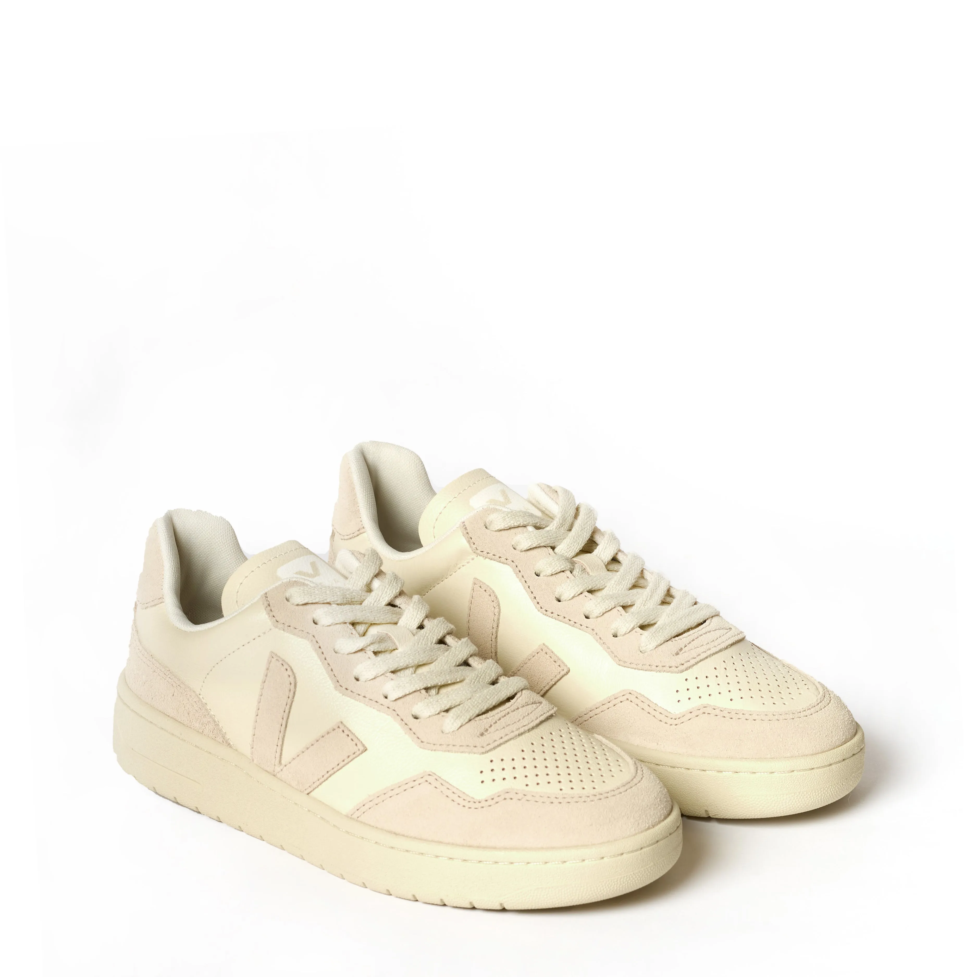 Veja Womens V-90 Cashew / Oat