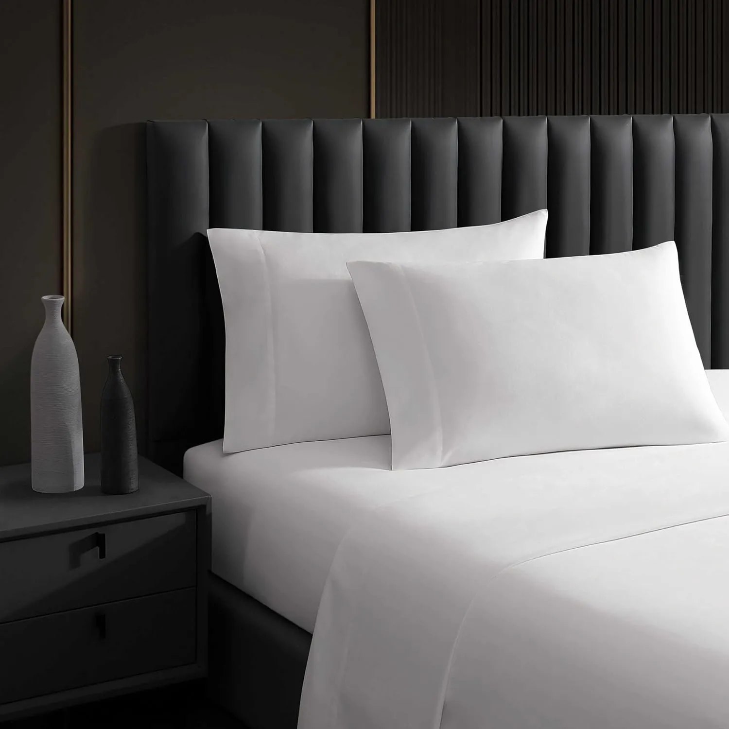 Vera Wang - Queen Sheet Set, Luxurious Sateen Bedding with Matching Pillowcases, Smooth & Silky Bed Essentials (Solid White, Queen)