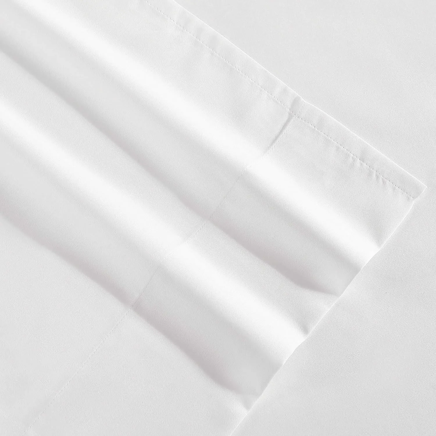 Vera Wang - Queen Sheet Set, Luxurious Sateen Bedding with Matching Pillowcases, Smooth & Silky Bed Essentials (Solid White, Queen)