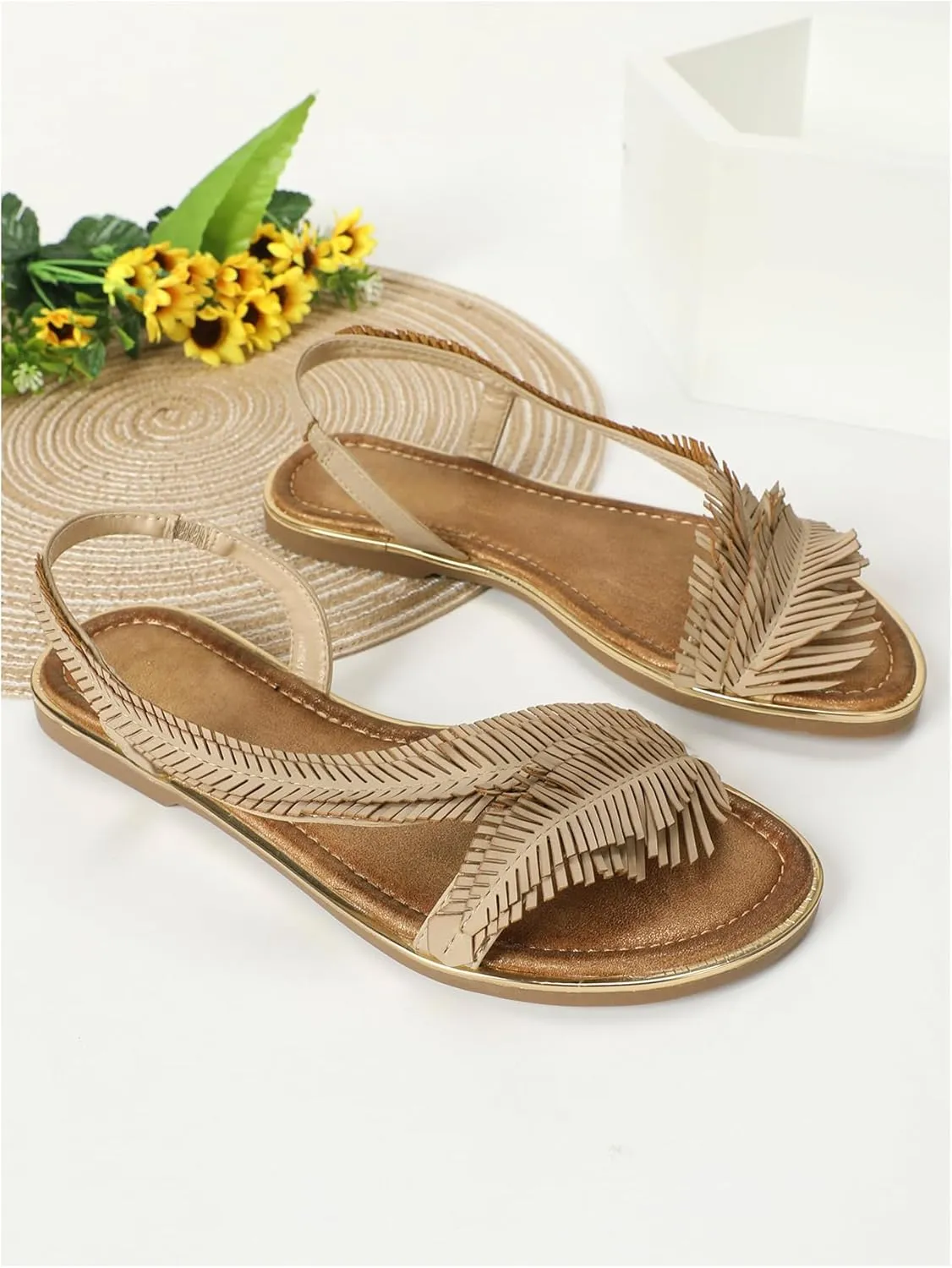 Verdusa Women's Fringe Decor Flat Sandals Slip Open Toe Leather Slippers Slip on Slides