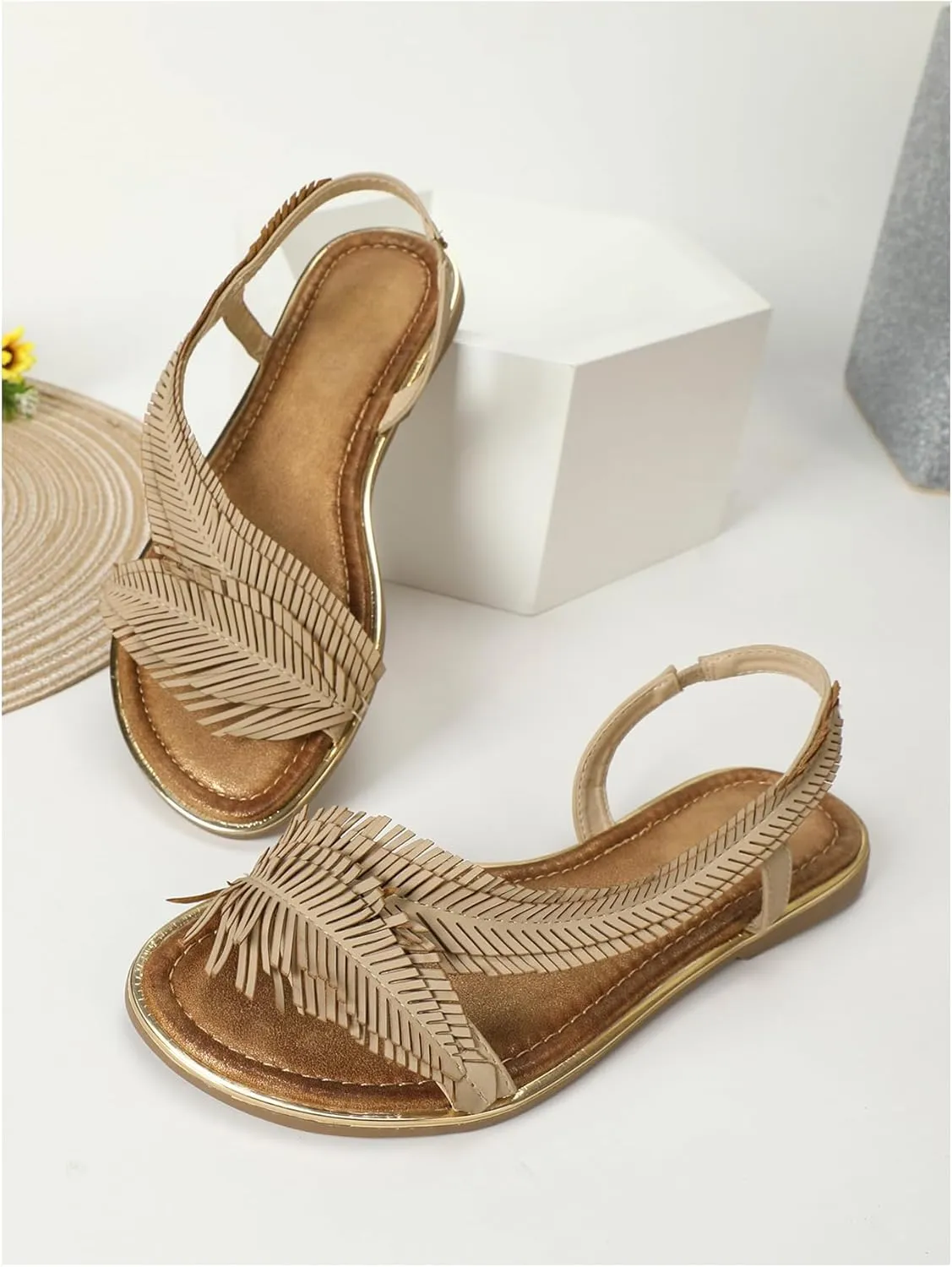 Verdusa Women's Fringe Decor Flat Sandals Slip Open Toe Leather Slippers Slip on Slides