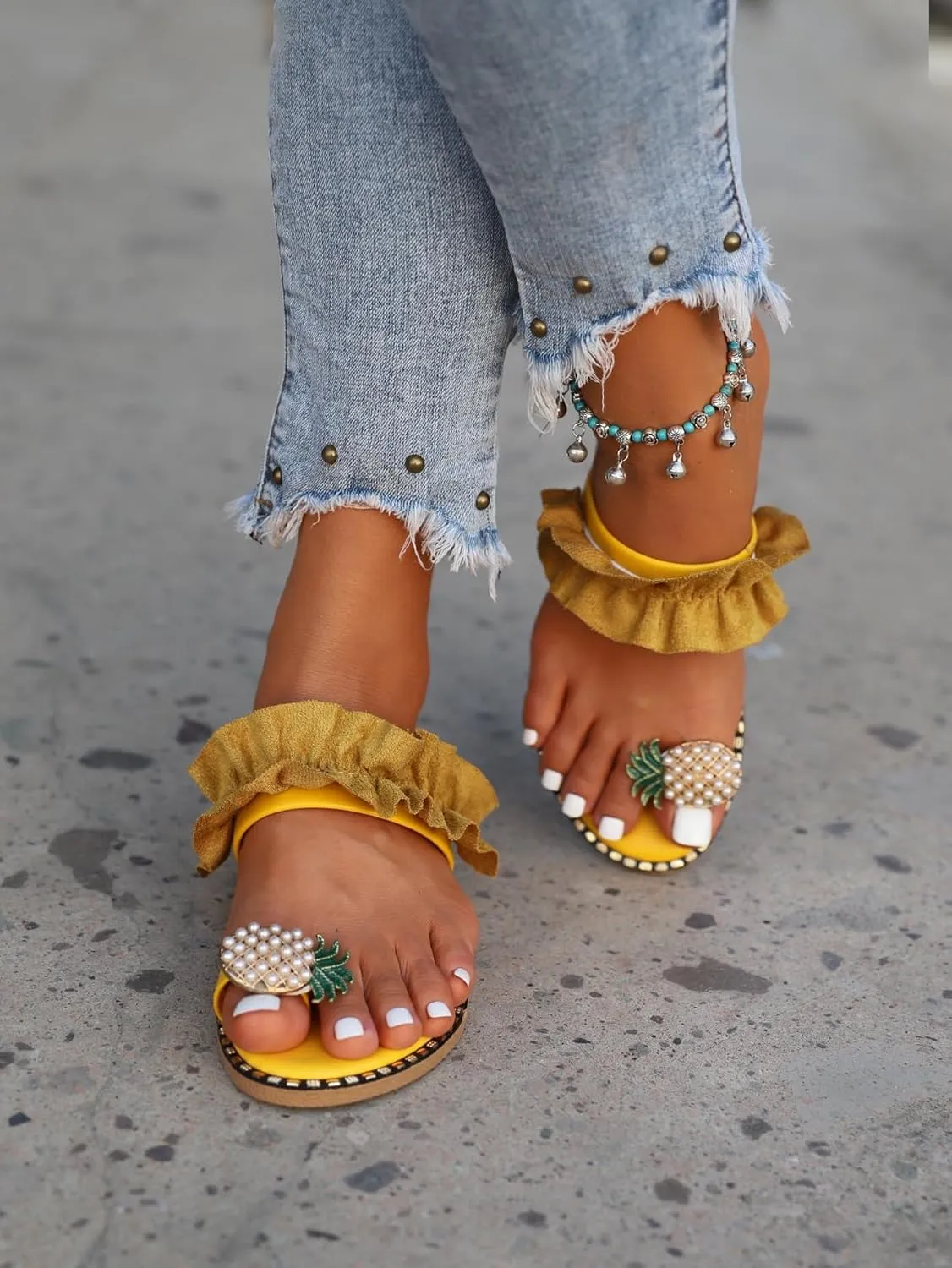 Verdusa Women's Ruffle Trim Ring Toe Slip on Flip Flop Beaded Flat Sandals