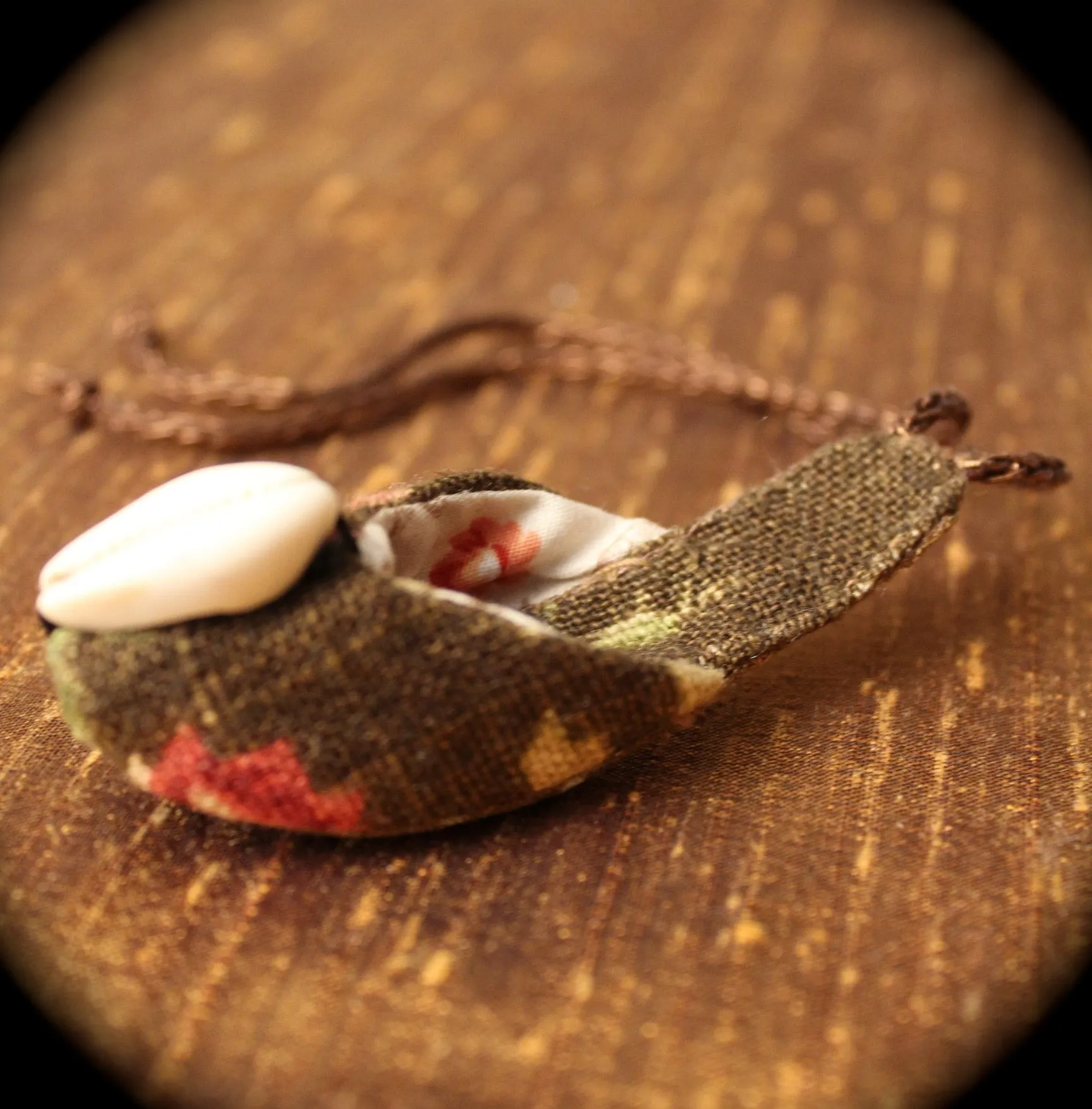 Vintage "Cowry Shell" Slipper