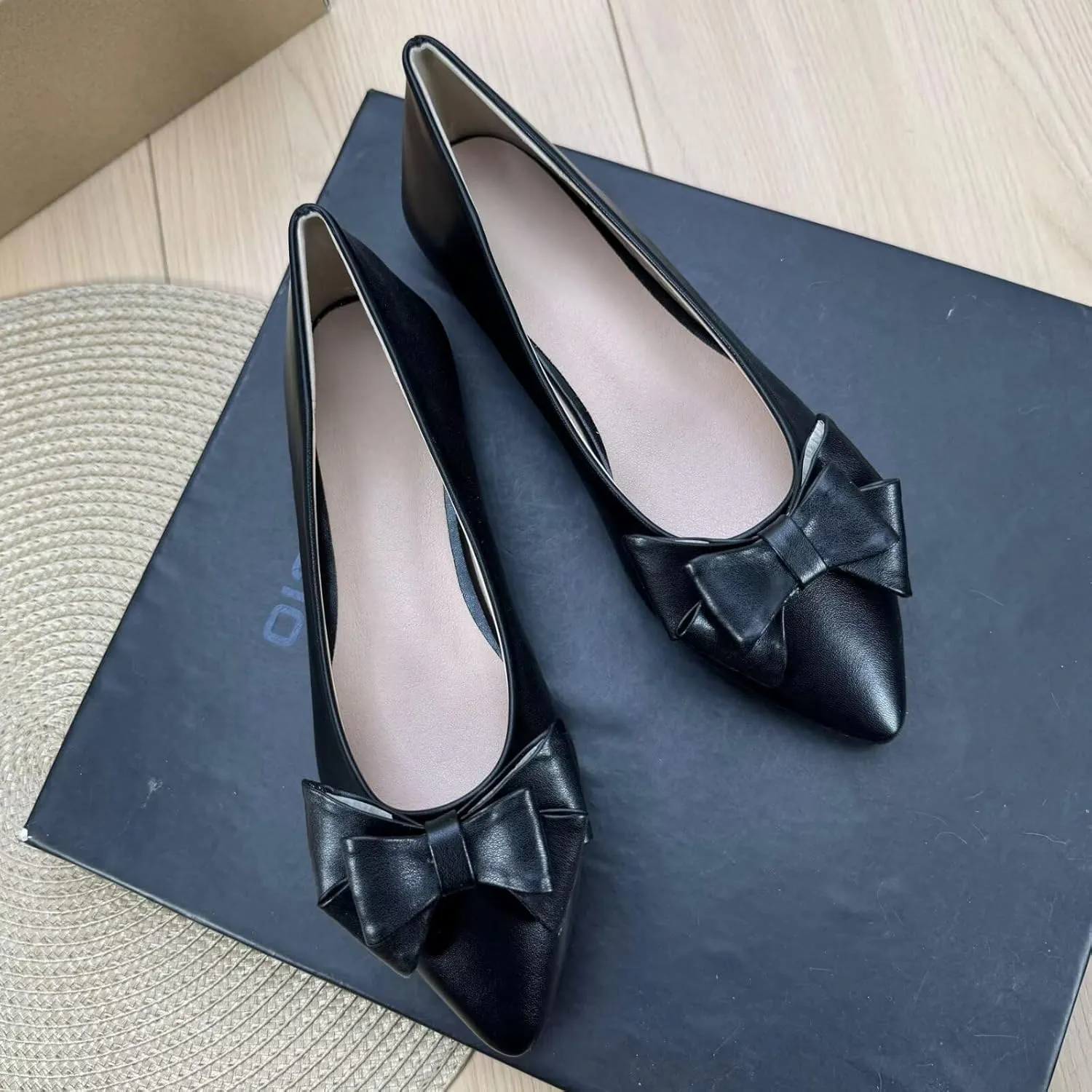 WENJIAZHIZHI Women's Bowknot Pointed Toe Ballet Flats Elegant Dress Shoes Comfortable Walking Flat Shoes Female Slip-On Loafers