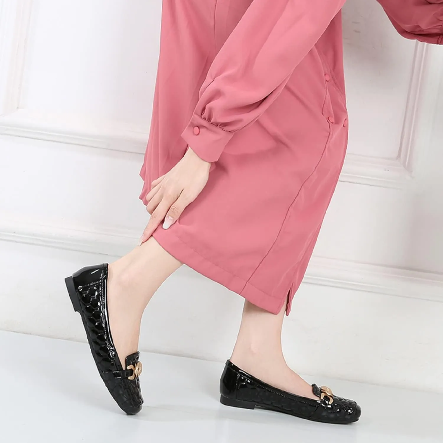 Women's Loafers Flats Casual Comfort Ladies Walking Shoes Moccasin Penny Loafers Slip On Work Shoes